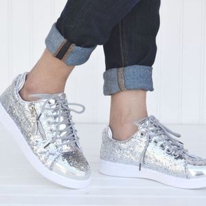 FINAL SALE PRICE NEW WOMEN SILVER METALLIC GLITTER SNEAKERS SHOES